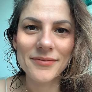 Meet your Posher, Lia